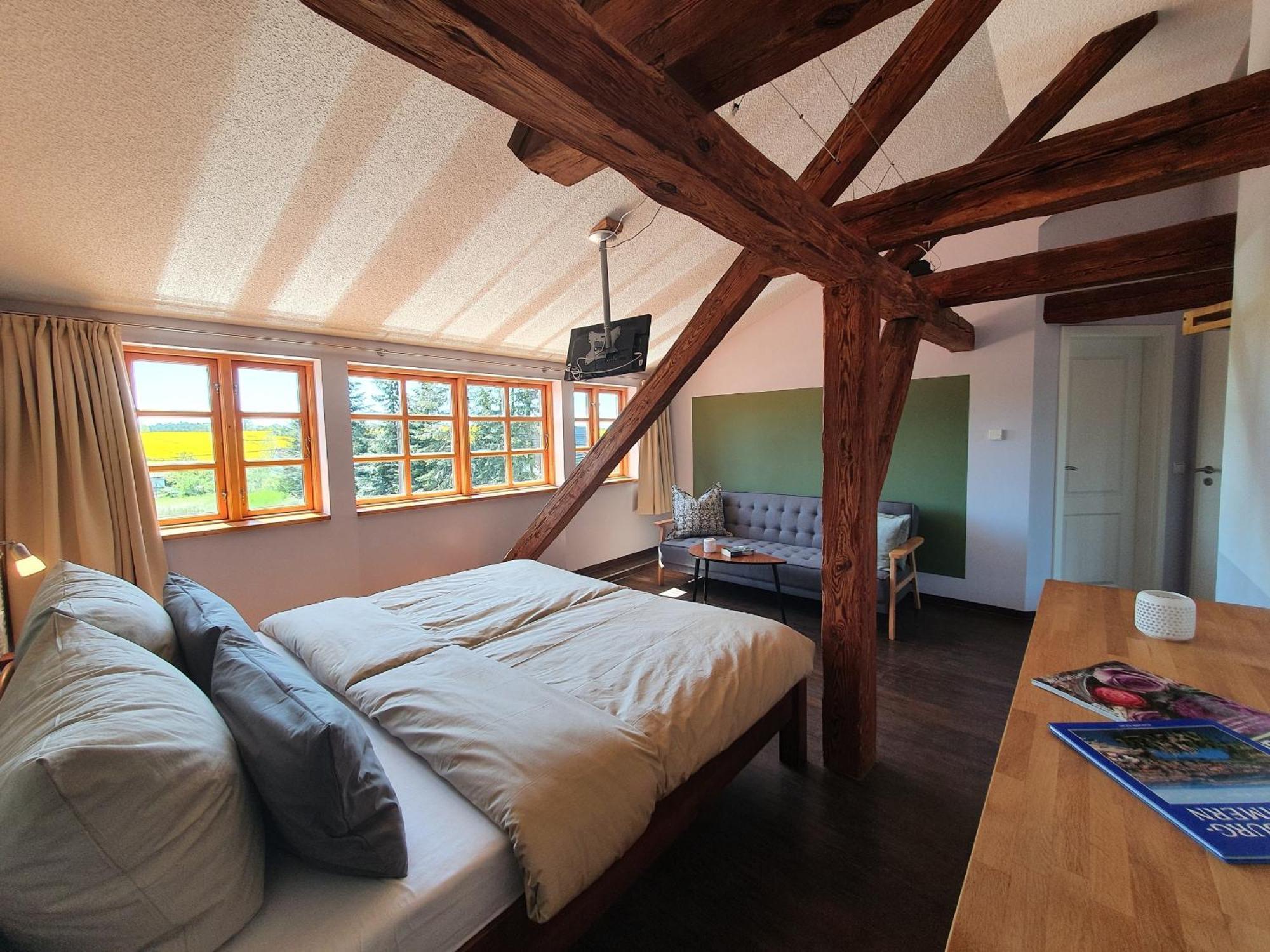 Bed and Breakfast Schmiede1860 Gross Dratow Номер фото